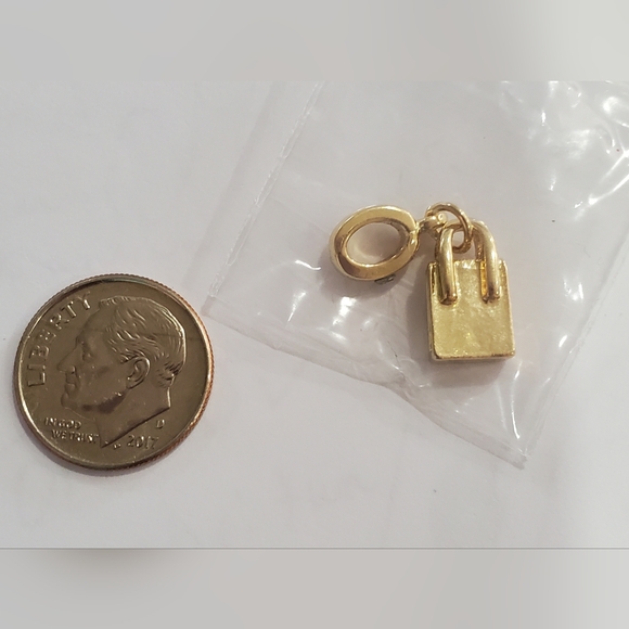 Effy Shopping bag, or purse charm, goldtone. - Picture 2 of 4